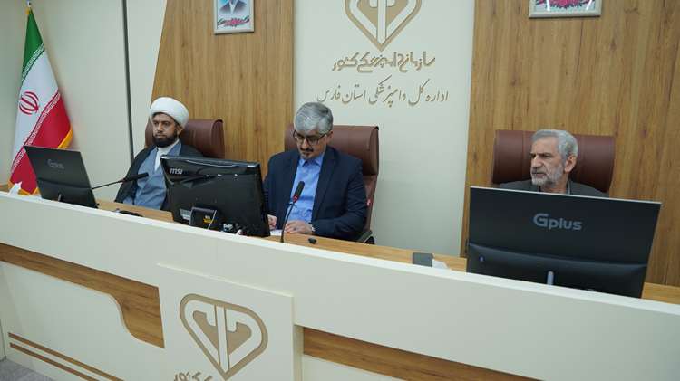 رئیس سازمان جهاد کشاورزی فارس: امنیت غذایی امروز جامعه، حاصل عملکرد صحیح مجموعه دامپزشکی است